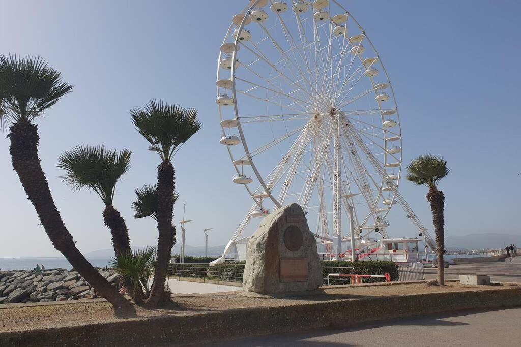 T2 Climatise A 5 Minutes A Pied De La Avec Parking, Piscine Et Wifi Apartment Frejus