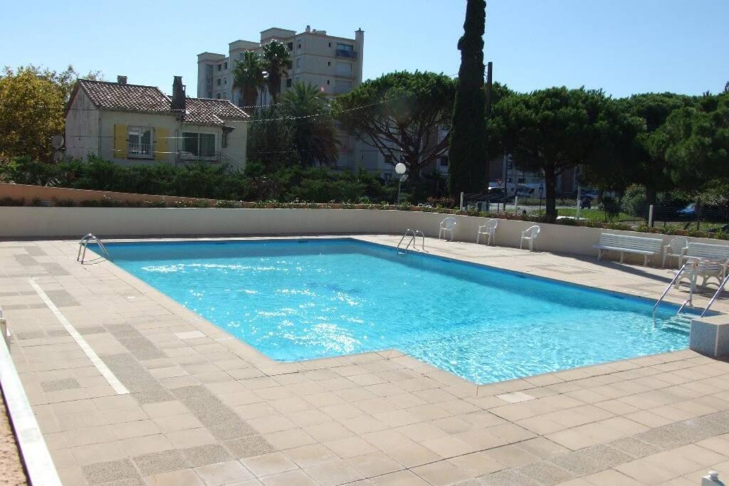 T2 Climatise A 5 Minutes A Pied De La Avec Parking, Piscine Et Wifi Apartment